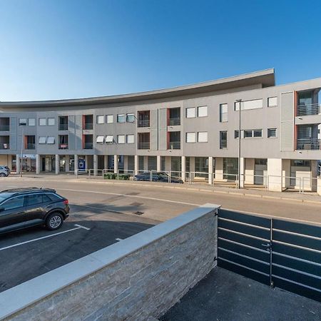 App 2 Lägenhet Novigrad Istria Exteriör bild